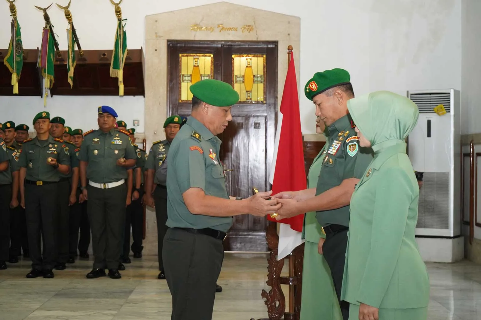 Tradisi Sambut Pangdam Iii Siliwangi 002