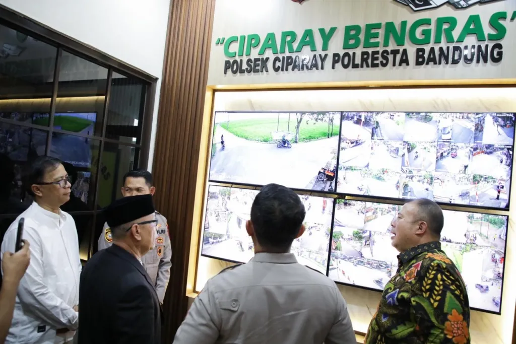 Peresmian Command Center Ciparay Bengras dengan 80 CCTV untuk meningkatkan keamanan dan menarik investasi di Kabupaten Bandung. 002