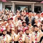 Warga SDN 060 Raya Barat Antusias Sambut Wakil Wali Kota Bandung Erwin