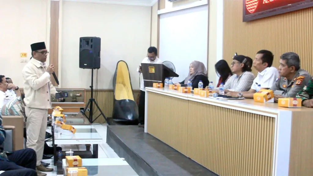 Kepala Stasiun TVRI - Akbar Sahidi