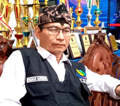 Kepala Sekolah SDN 200 Leuwipanjang Bandung - Engkus Kusnadi