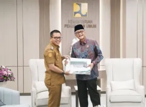 Bupati Bandung Dadang Supriatna bertemu Menteri PU Dody Hanggodo bahas banjir 2026