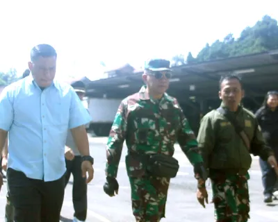 Satgas Citarum Harum Sektor 3 menutup saluran limbah PT PJA.