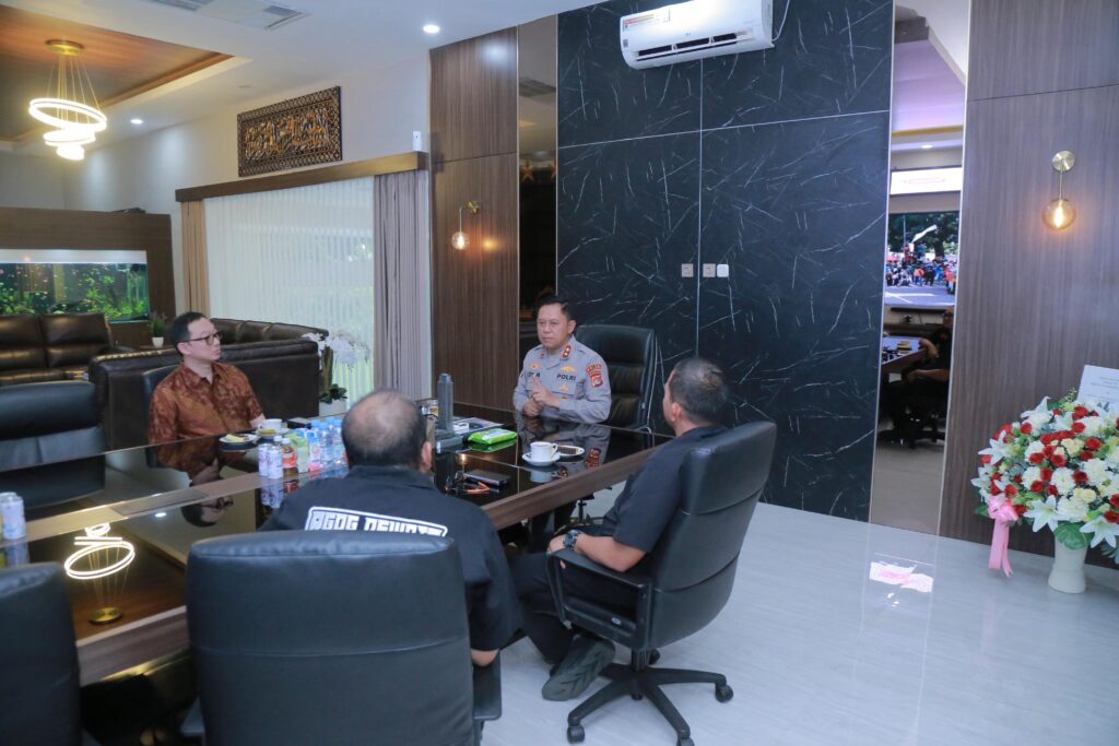 Kapolda NTB Saat Menerima Kunjungan Sekjen ABUJAPI Pusat