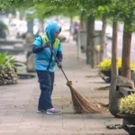 Petugas Dlh Kebersihan Kirab Budaya Bandung 2026